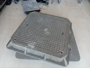 Reinforced Fibre Lockable Manhole Cover 600by600mm