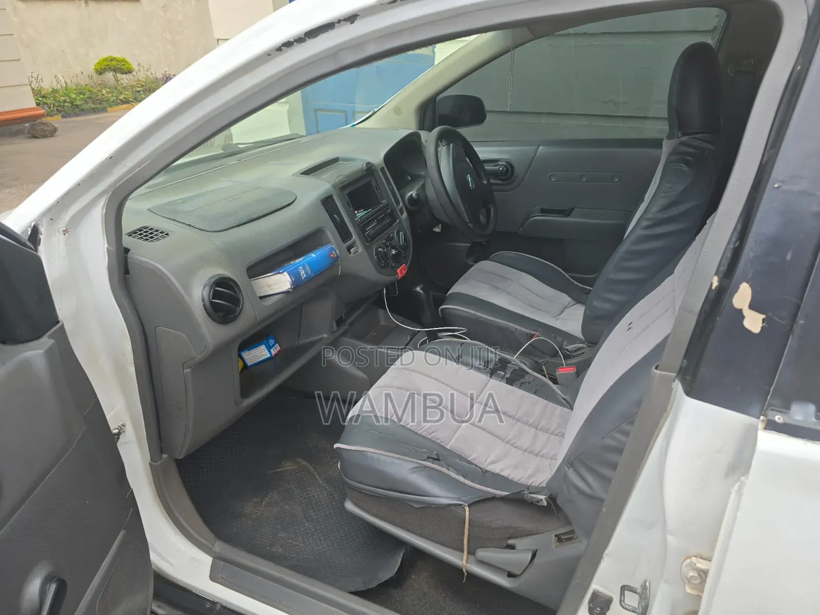 Nissan Advan 2010 White