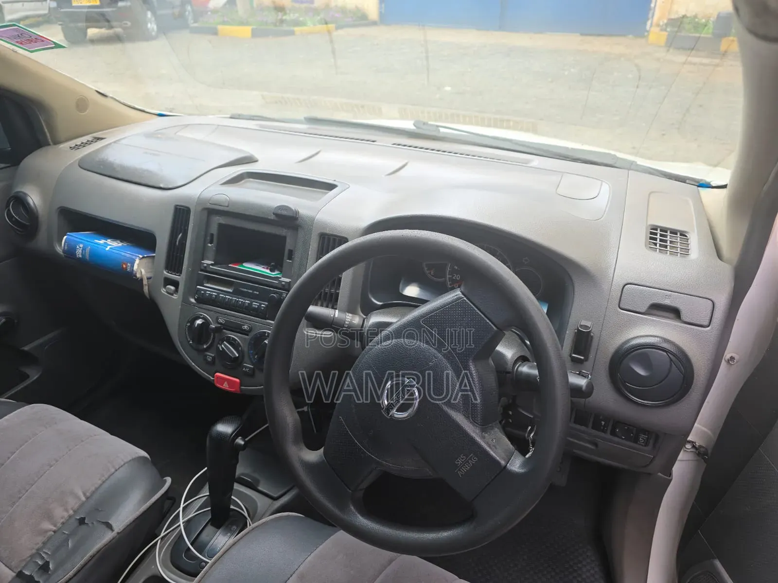 Nissan Advan 2010 White