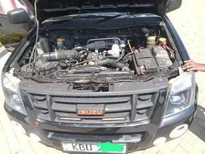 Isuzu D-MAX 2012 Black