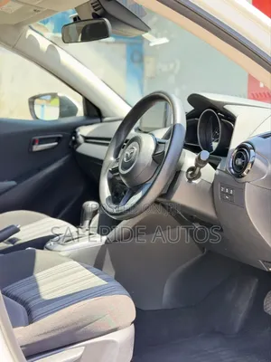 Mazda 2 2019 White