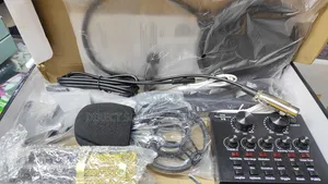 BM800 Condenser Microphone + V8S Sound Card Kit.