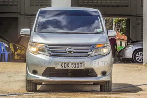 Nissan Serena 2015 Silver