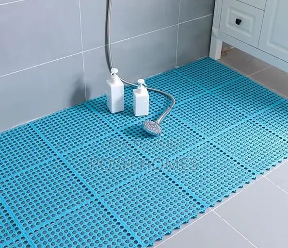 Anti Slip Modular Bath Tiles Interlocking Mats