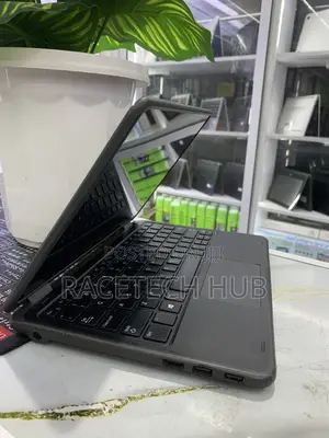 Laptop Dell Latitude 3190 2-in-1 4GB Intel Pentium SSD 128GB