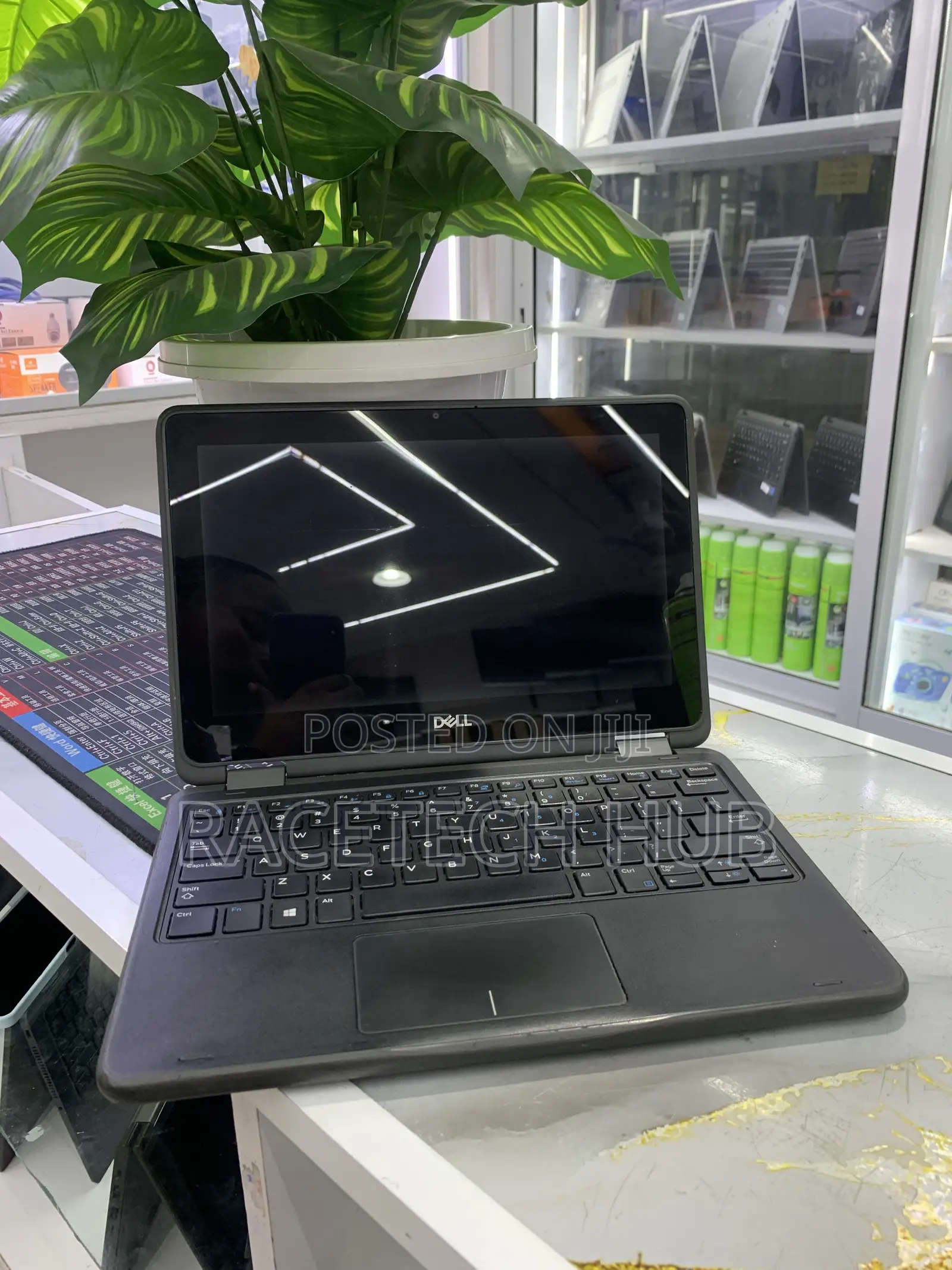 Laptop Dell Latitude 3190 2-in-1 4GB Intel Pentium SSD 128GB