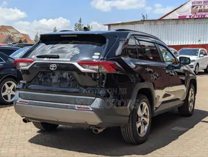 Toyota RAV4 XLE AWD 2020 Black