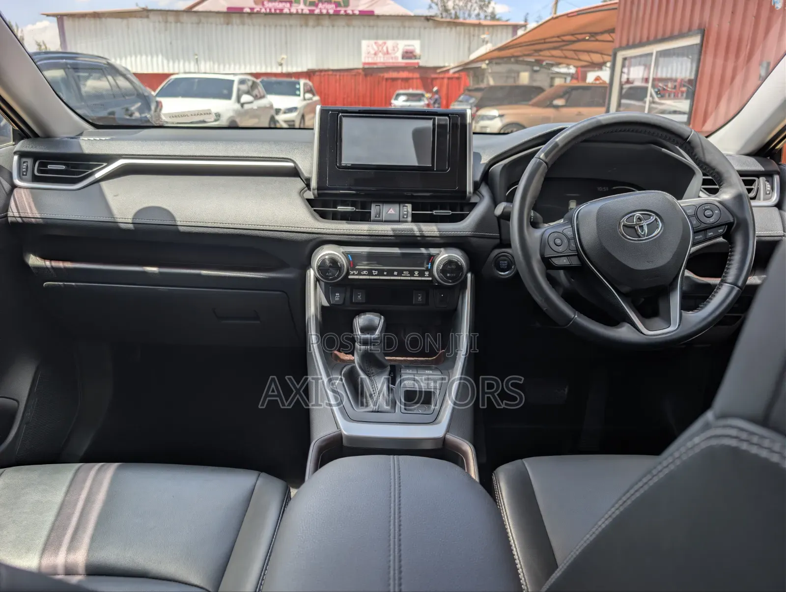 Toyota RAV4 XLE AWD 2020 Black