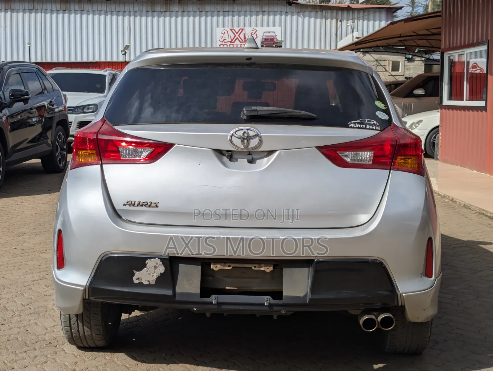 Toyota Auris 2012 Silver
