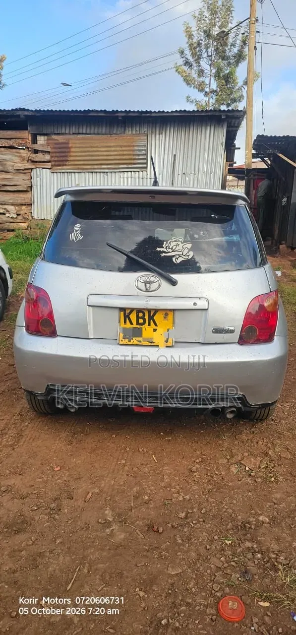 Toyota IST 2006 Silver
