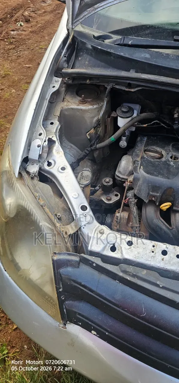 Toyota IST 2006 Silver