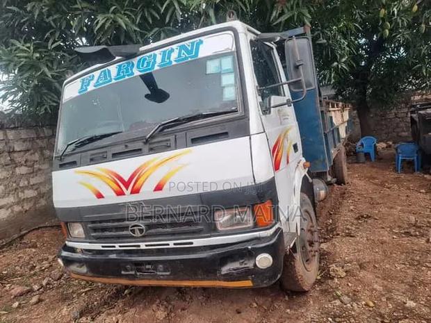 Tata
LPT 1518 Cab / Chassis - main view