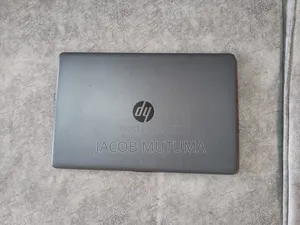 Laptop HP 8GB AMD Ryzen 5 HDD 1T