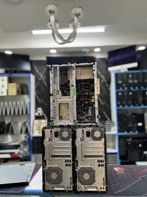 Desktop Computer HP EliteDesk 705 16GB AMD Ryzen 5 SSD 256GB