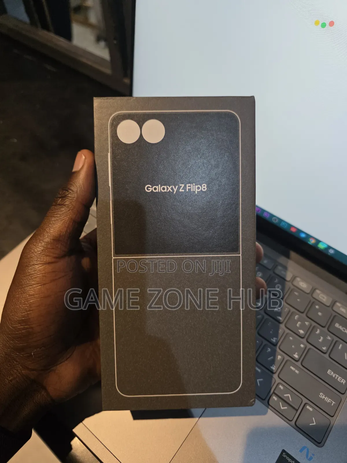 New Samsung Galaxy Z Flip8 256 GB Graphite
