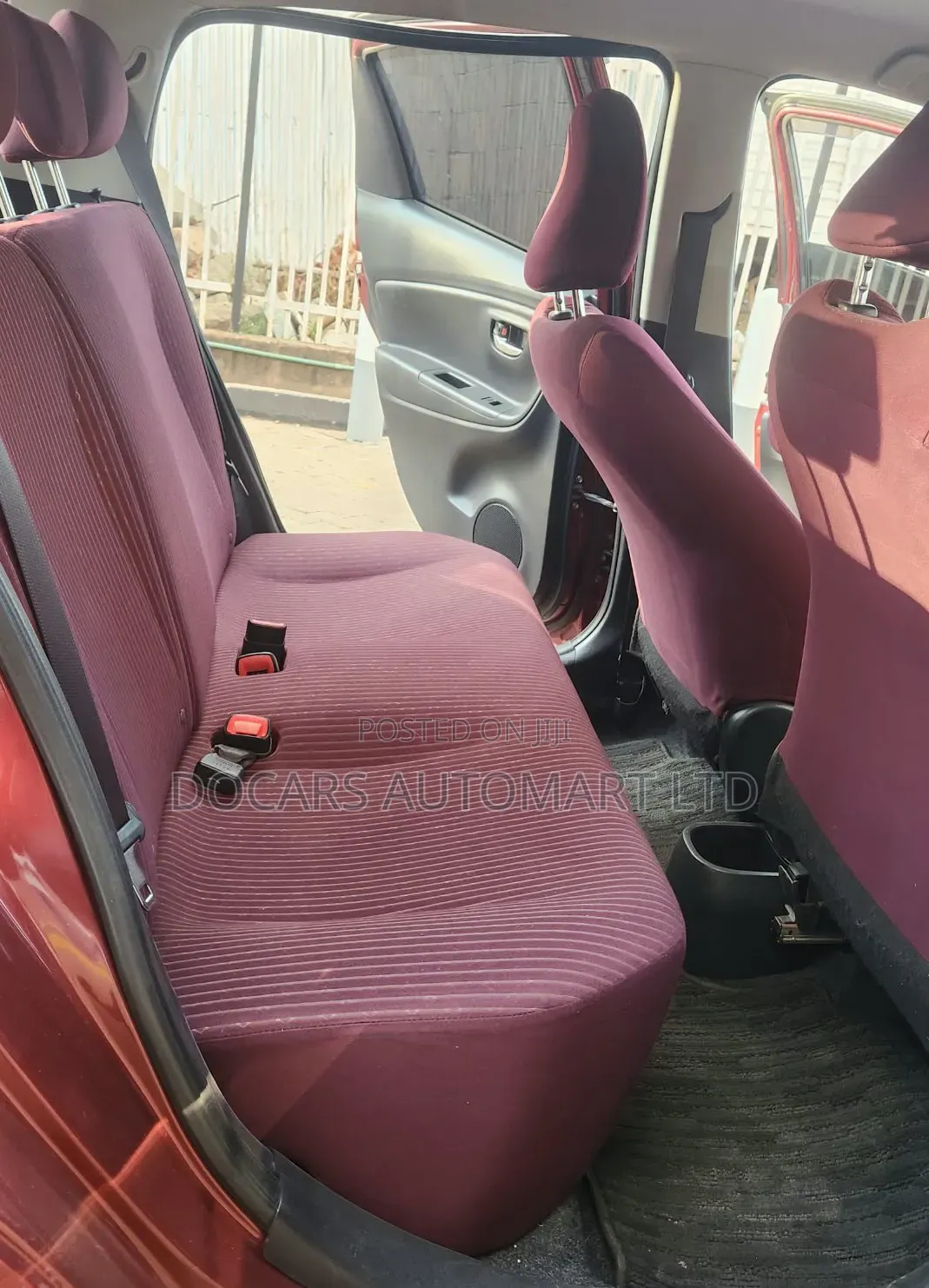 Toyota Vitz 2015 Red