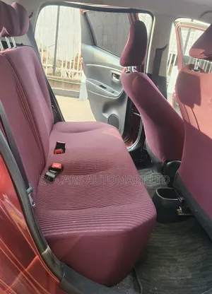 Toyota Vitz 2015 Red