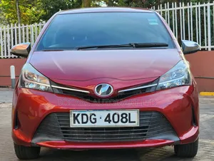 Toyota Vitz 2015 Red
