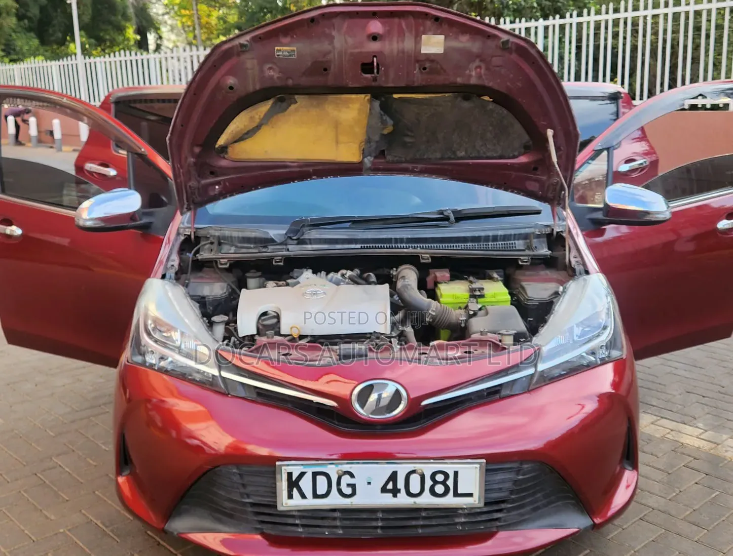Toyota Vitz 2015 Red