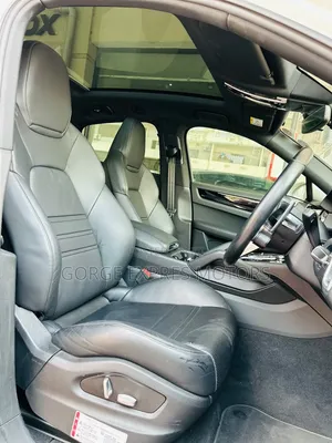 Porsche Cayenne S AWD 2020 White