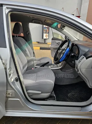 Toyota Axio 2011 Silver