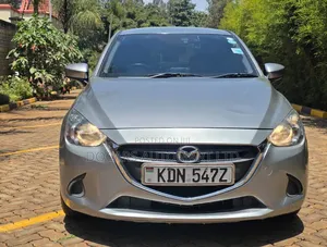 Mazda Demio 2016 Silver