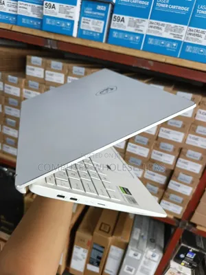 Laptop MSI 16GB Intel Core i7 SSD 512GB