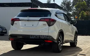 Honda Vezel 2019 White