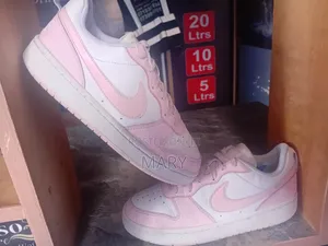Fantastic Sneaker