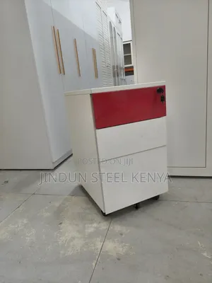 Modern 3-Drawer Mobile Bedside Cabinet With Lock
