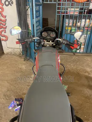 Bajaj Boxer 2024 Red