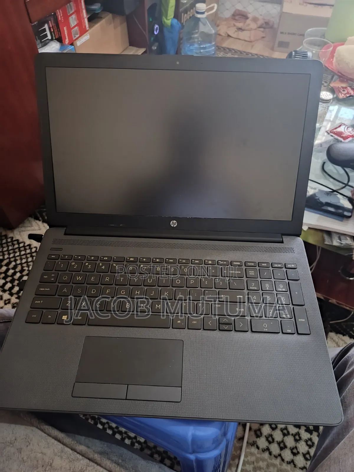 Laptop HP 8GB AMD Ryzen 5 HDD 1T