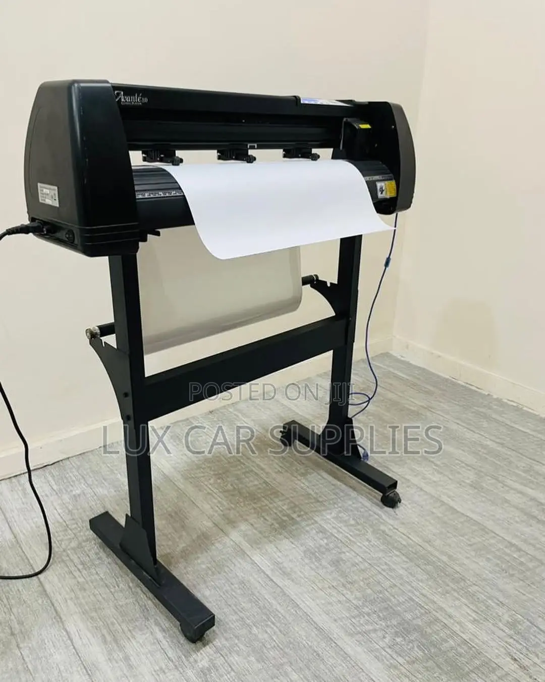 Yinghe 2ft Vinyl Cutting Plotter With a Digital Control Panel