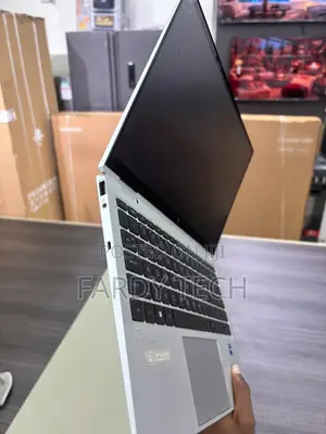 Laptop HP EliteBook 1040 G8 32GB Intel Core i7 SSD 512GB
