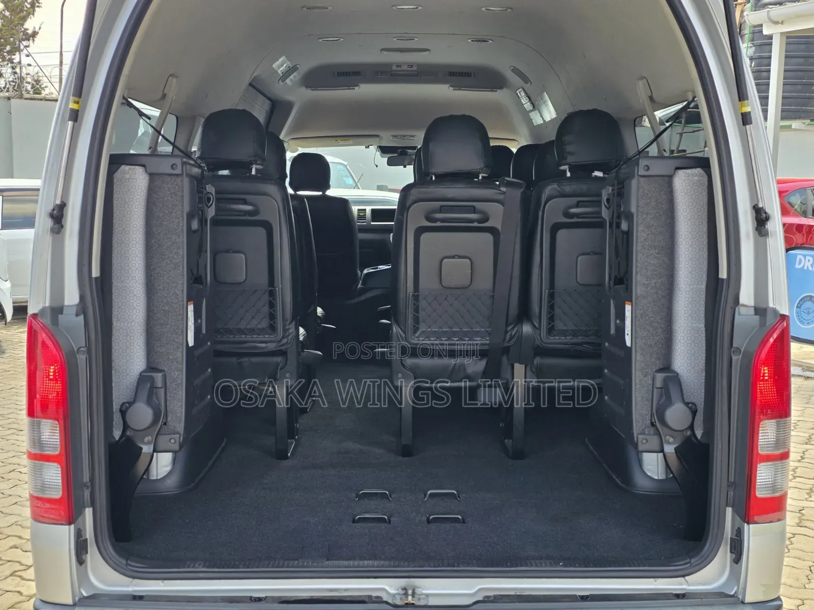 Toyota HiAce 2019 Silver