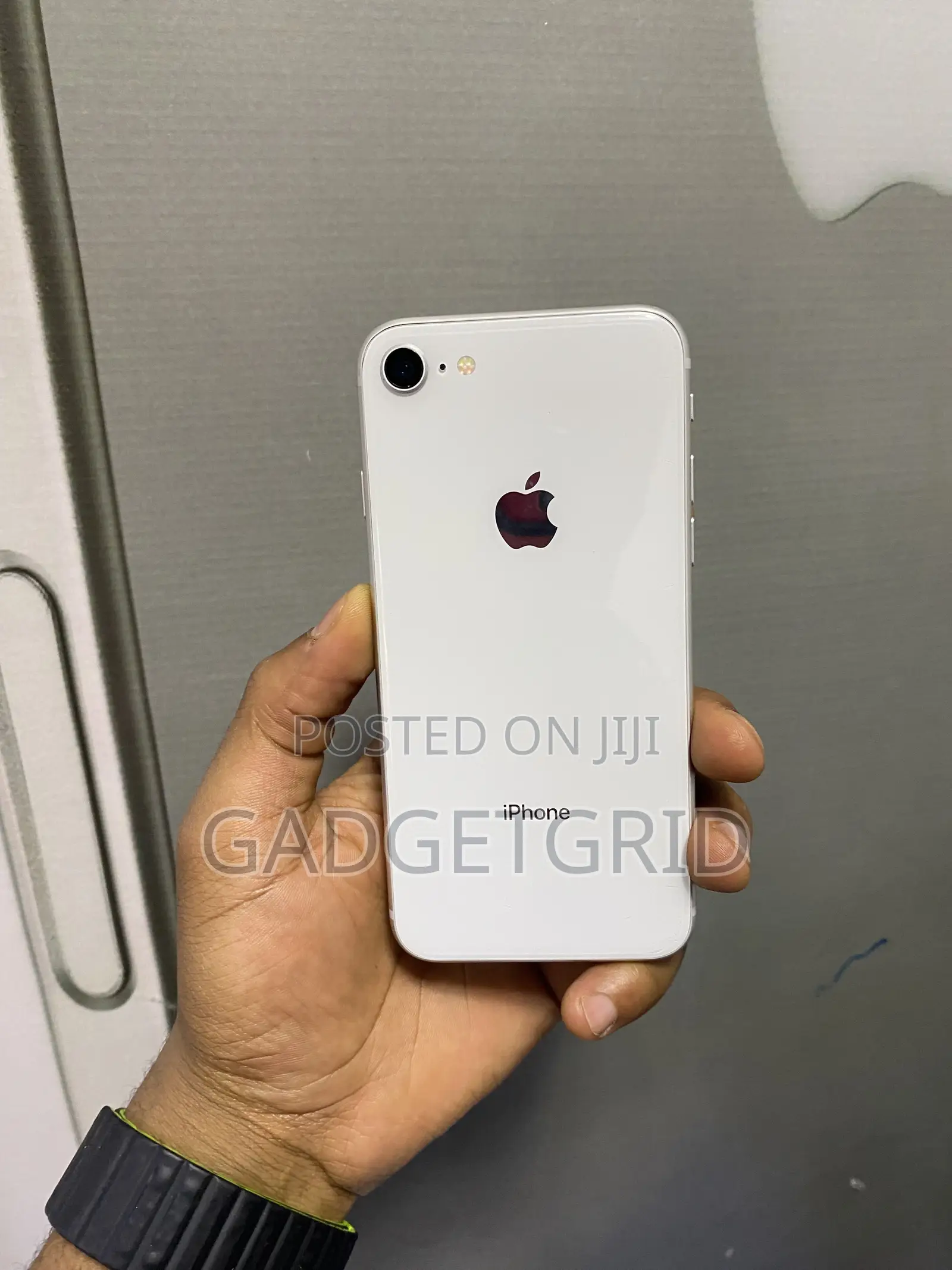 Apple iPhone 8 64 GB White