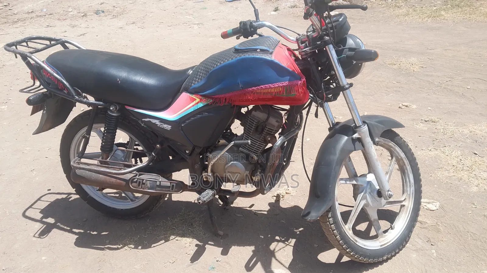 Honda CB 2022 Red