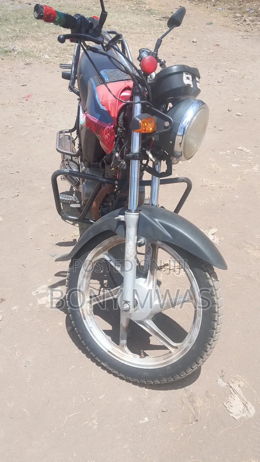 Honda CB 2022 Red