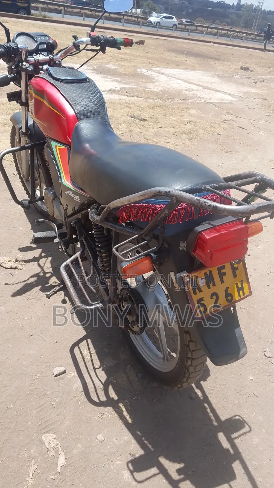 Honda CB 2022 Red