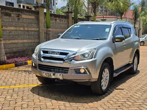 Isuzu MU-X 2021 Silver