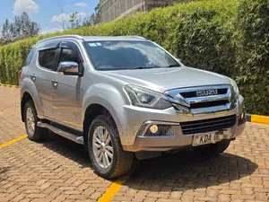 Isuzu MU-X 2021 Silver