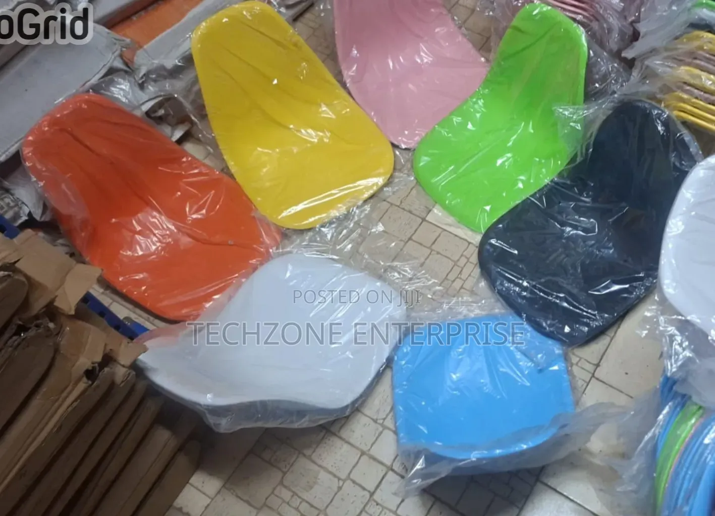 Executive Eames Chairs Available in Different Colors 