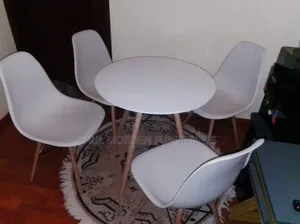 Stylish White Round Table With 4 Matching Chairs