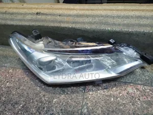 Fielder/ Axio 165 Headlight Non Zenon