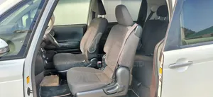 Toyota Spade 2015 Pearl