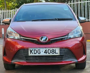 Toyota Vitz 2015 Red