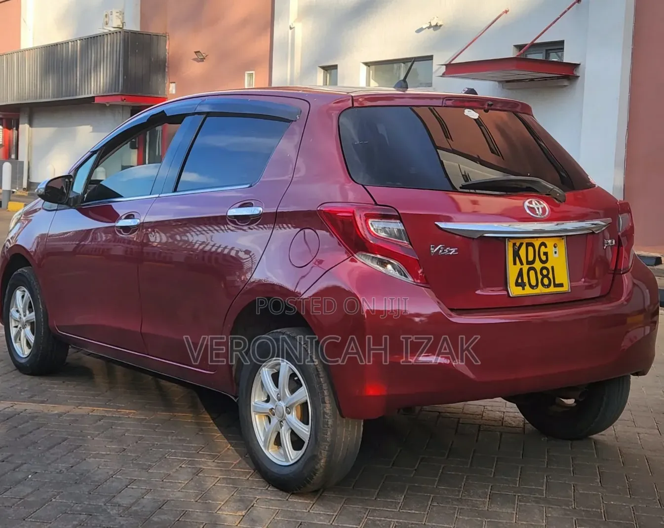 Toyota Vitz 2015 Red