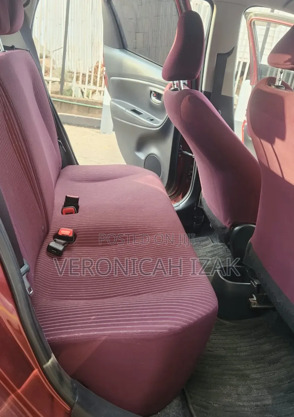 Toyota Vitz 2015 Red