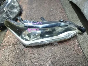 Fielder/ Axio 165 2015- 2018 Headlight Zenon Part Number Z