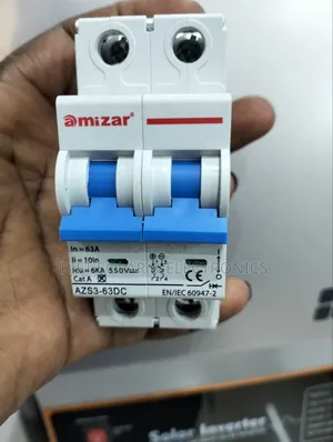 1000w Inverter - 200ah Lithium Battery - 40a PMW Charge Controller